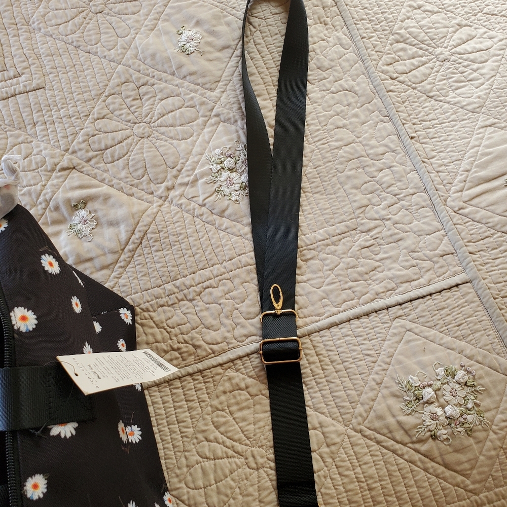 Alice + Olivia X FabFitFun Navy Blue Floral Daisy Print Weekender Duffel Bag NEW - Picture 9 of 10